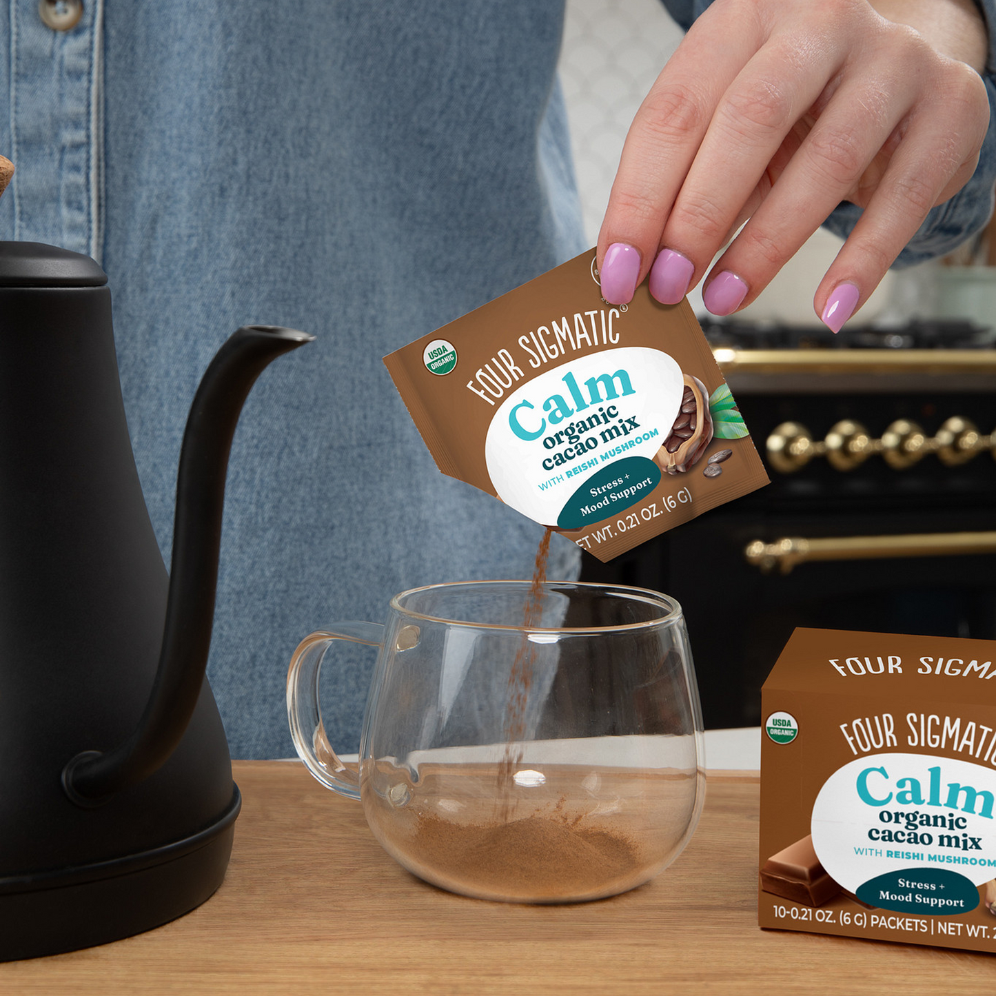 calm-cacao-packets-m4 calm-cocoa-ss-lifestyle-2026_1.png