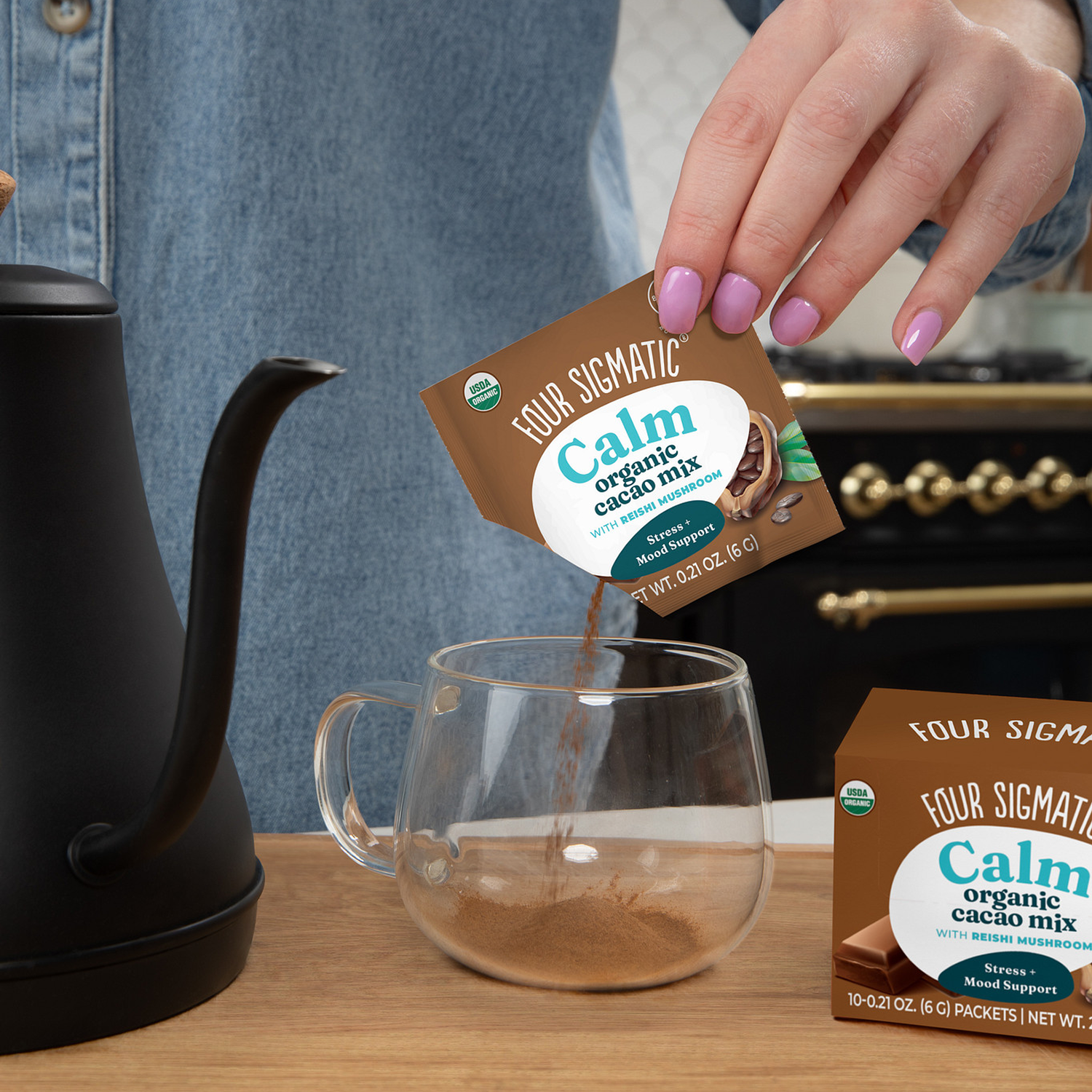 calm-cacao-packets-m4 calm-cocoa-ss-lifestyle-2026_1.png